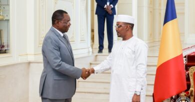 Tchad | Le Président de la République, maréchal Mahamat Idriss Deby Itno, a présidé ce mercredi 19 novembre 2025, au Palais Toumaï, une réunion d’orientation consacrée à l’après-Plan National de Développement « Tchad connexion 2030 ».