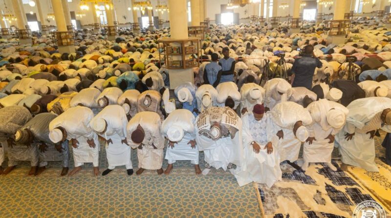 AïdAlAdha2026 🇹🇩 | Prière de l’Aïd à la Grande Mosquée Roi Fayçal : appel à la solidarité et à l’unité nationale